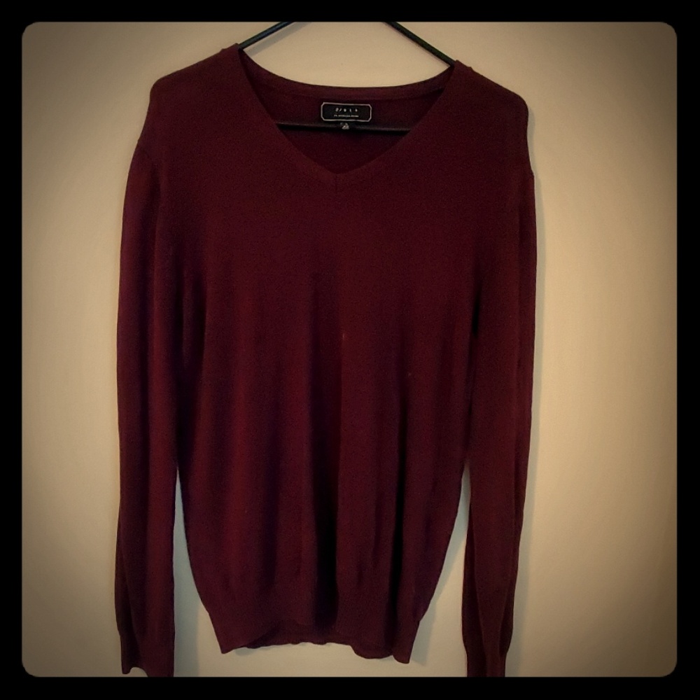 Maroon sweater